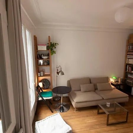 Beautiful And Luminous Apt In Paris 18 Paris